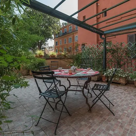 Apartamento Charming With Private Terrace At Via Giulia *